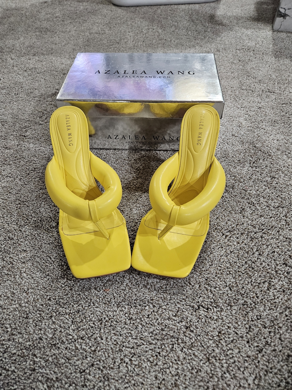 Azalea Wang Yellow Knotted Square-Toe Heeled Sandals